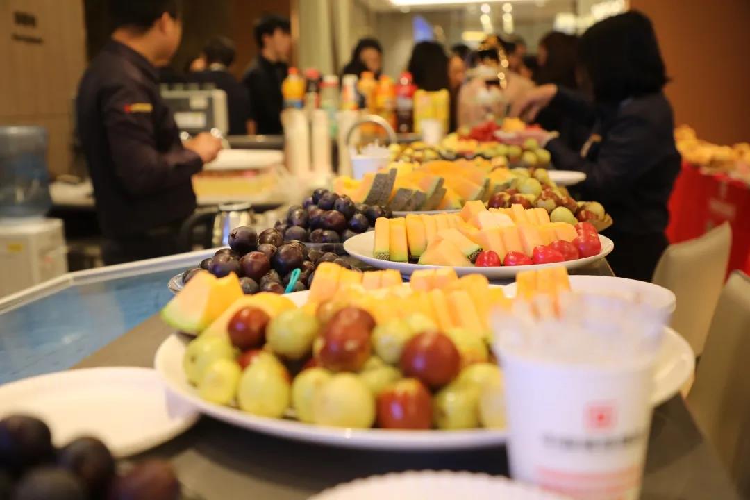 員工生日會(huì)丨金秋碩果，共度韶華，祝壽星們生日快樂！